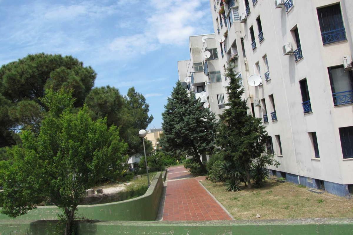 Leut Apartment, 3min beach, 15min center Pula Exterior foto