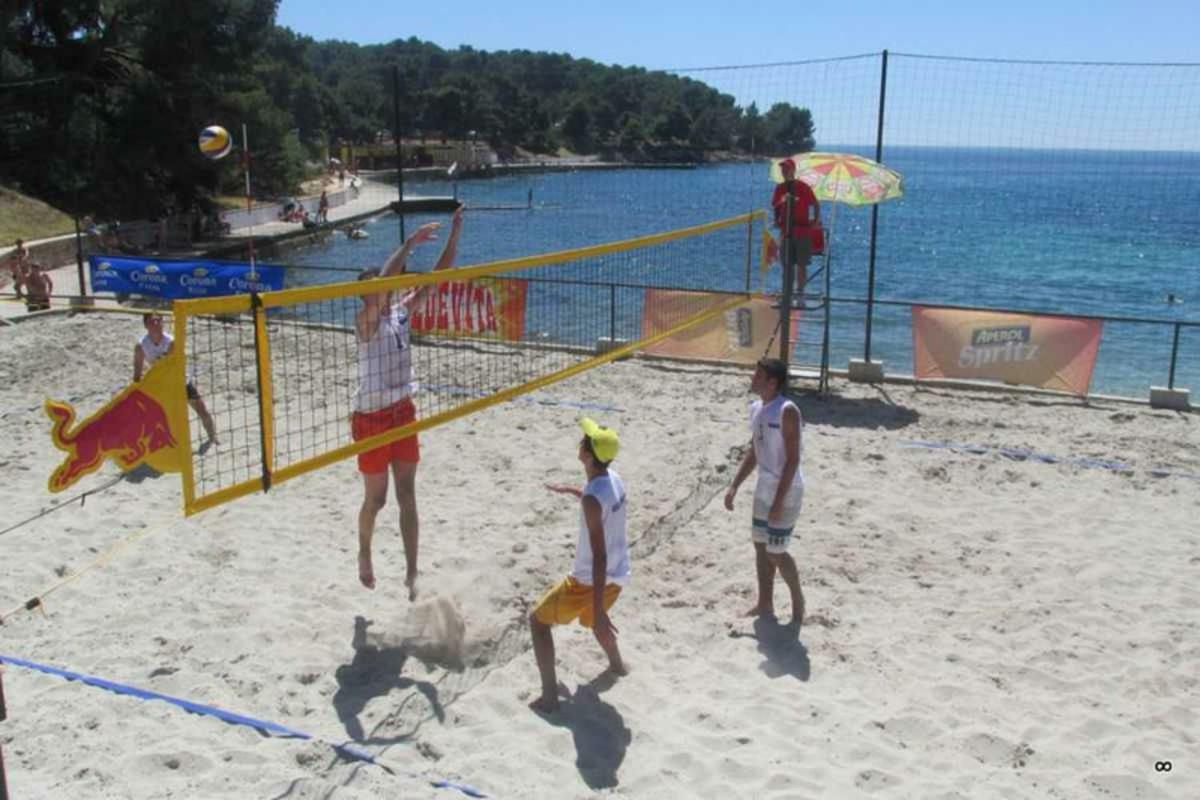 Leut Apartment, 3min beach, 15min center Pula Exterior foto