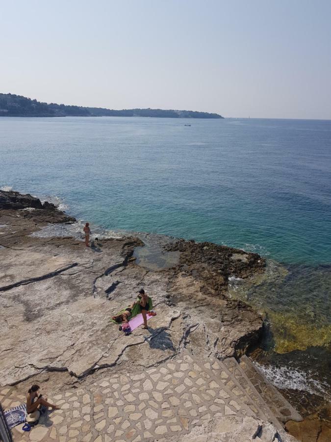 Leut Apartment, 3min beach, 15min center Pula Exterior foto