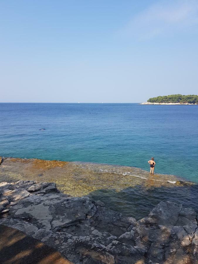 Leut Apartment, 3min beach, 15min center Pula Exterior foto